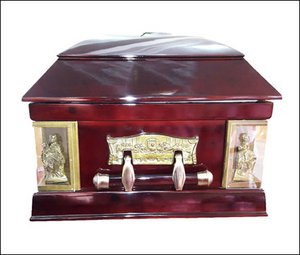 Casket Dignity front view
