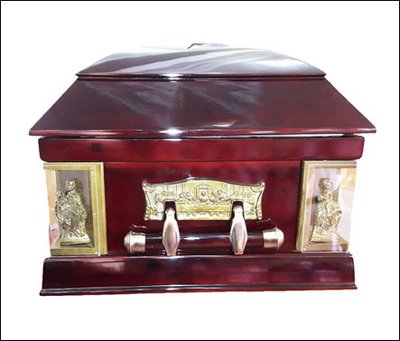 Casket Dignity front view